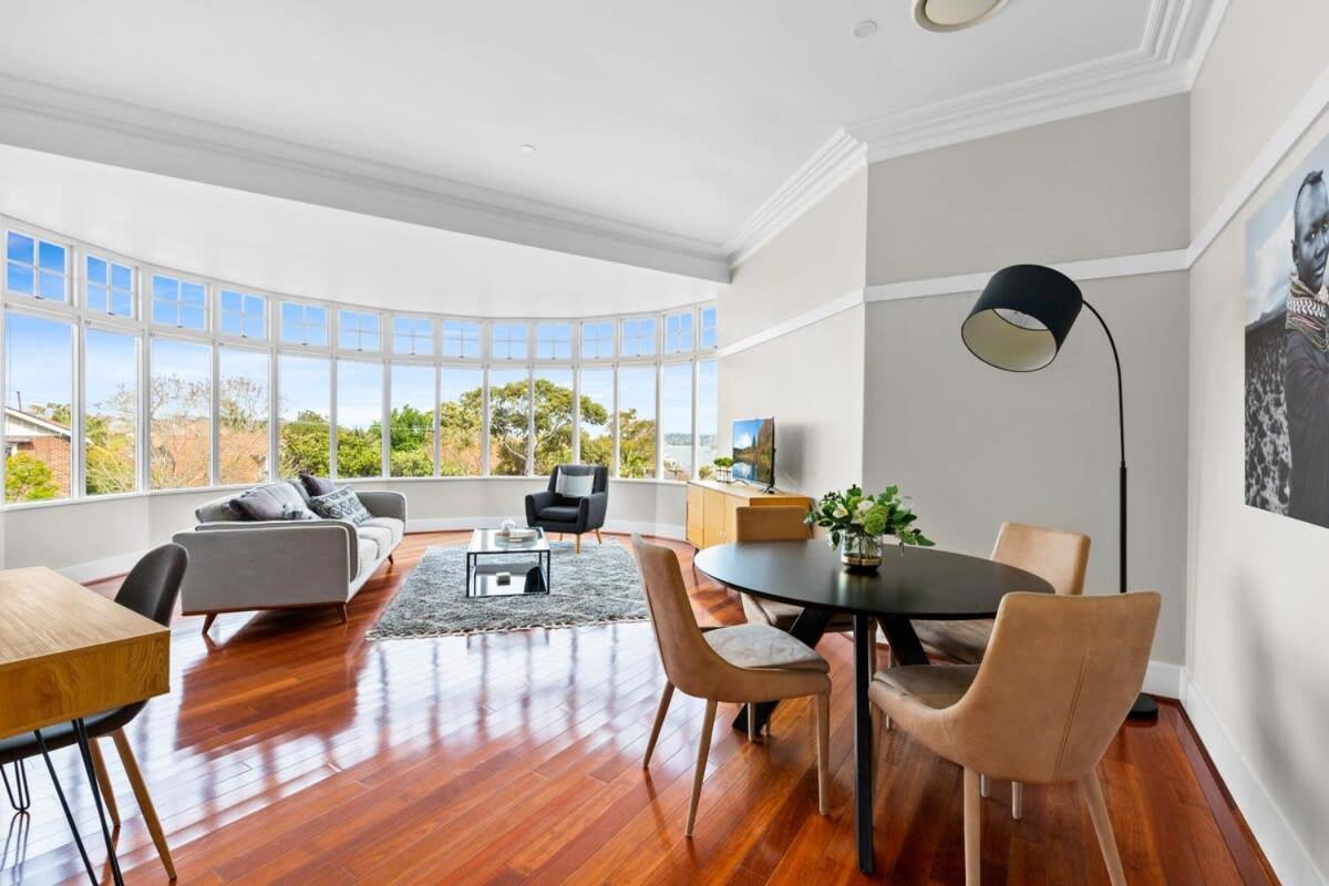 Huge Harbour View Apartment In Historic Home Sydney Exterior foto